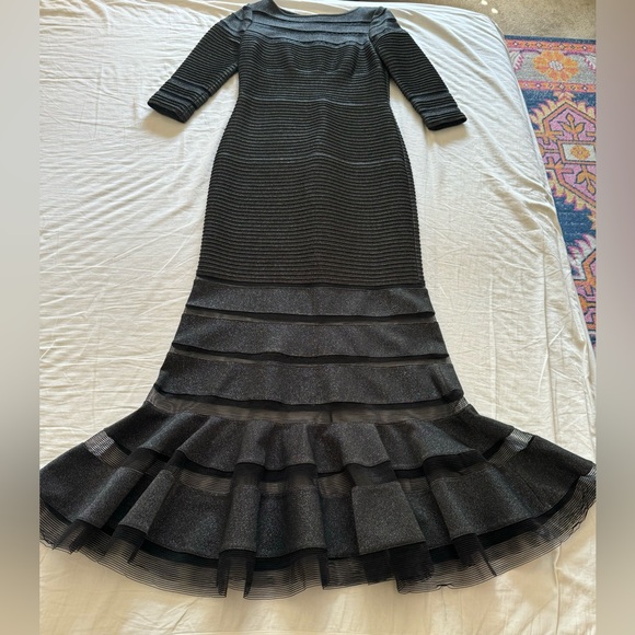 TADASHI SOJI MINT CONDITION CHARCOAL/SILVER ARCHITECTURAL GOWN SZ M ORIG $750 - Picture 6 of 9
